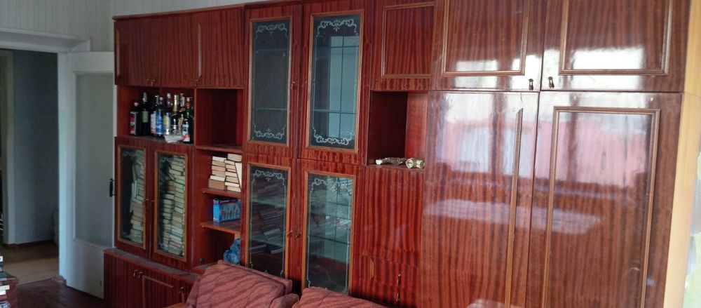 Меблі стінка шкаф