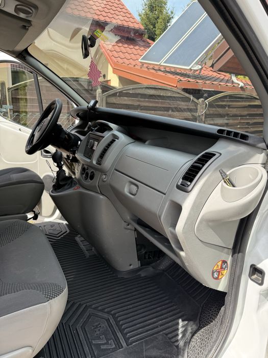 Opel vivaro 2.0 benzyna -CNG