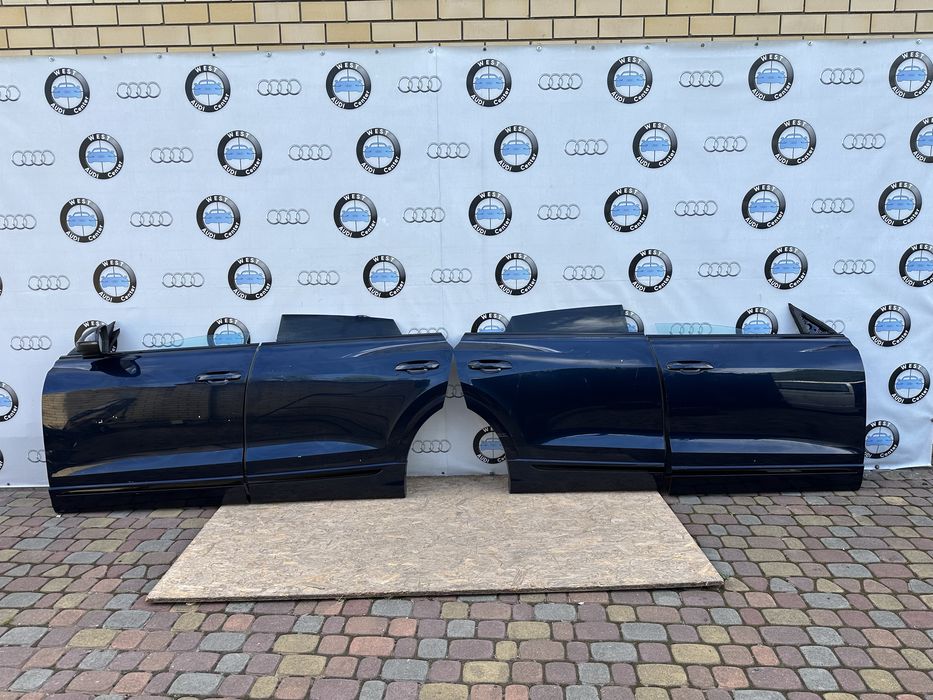 Дверка передня  задня  Audi Q8 4M8 LX5H Двері Праві ліві в наявності Ауді Ку8 4М8