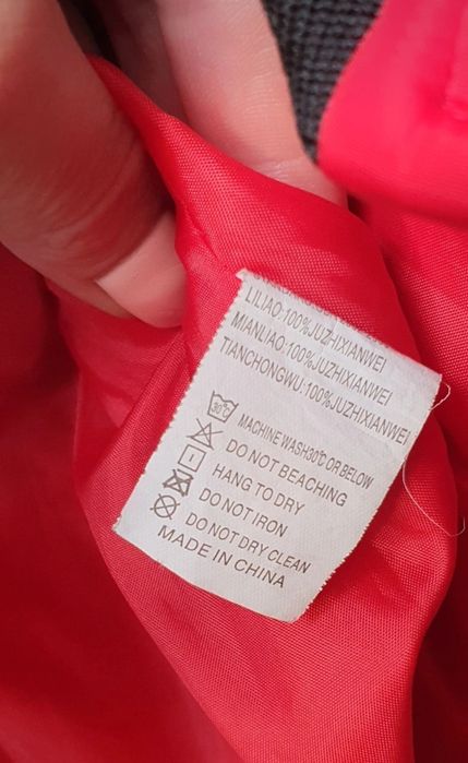 Czerwona pikowana kurtka bomberka marki Jingpin Fushi