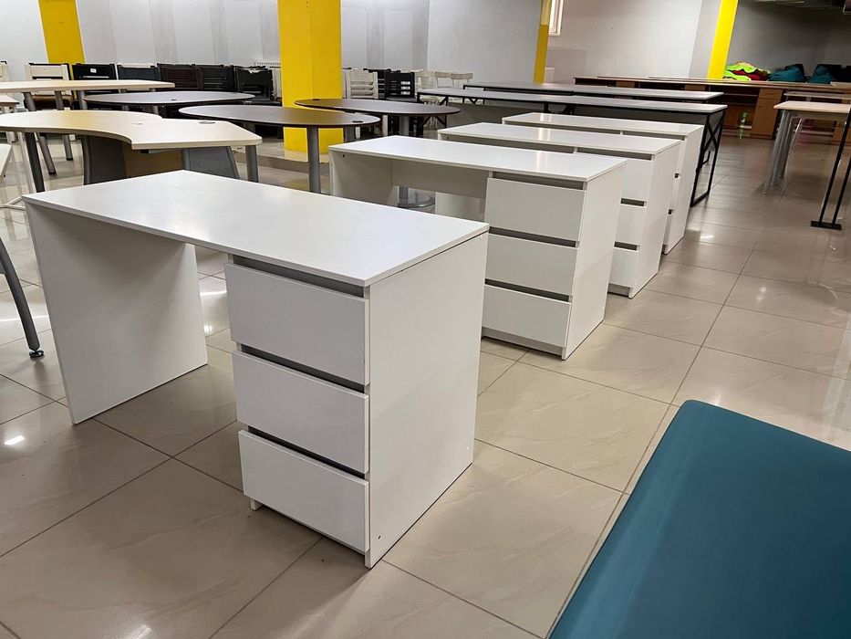 ЛІКВІДАЦІЯ складу офісної меблі крісла керівника стільці компʼютерні