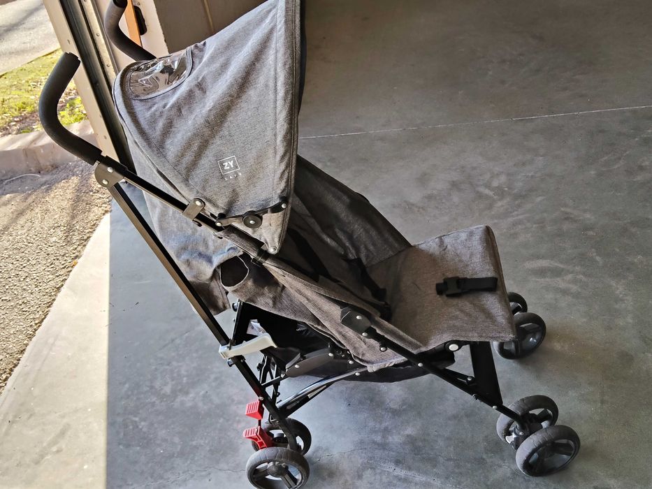 Vários artigos de bebé