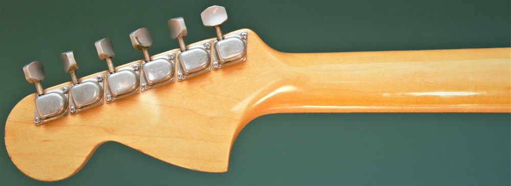 stratocaster FERNANDES FST65 made in japan 1981