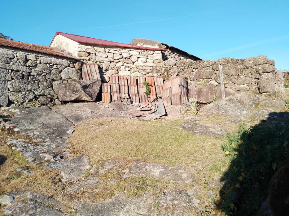 Venda de casa para reconstrução