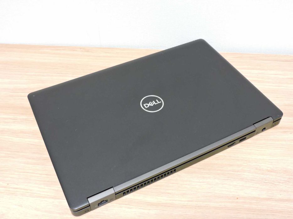Dell Latitude 5590/15.6/i5 7300U/16GB/SSD256/UHD