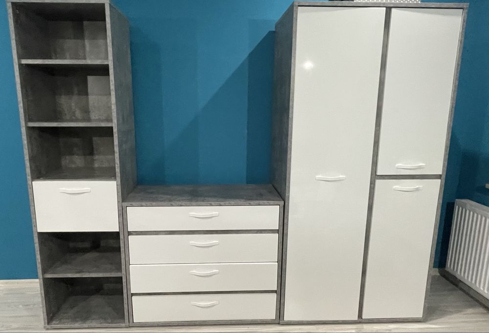 Regał canmore, w bardzo dobrym stanie!