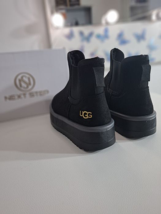 Piękne damskie kozaczki