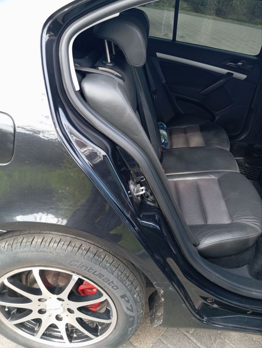 Skoda Octavia               ..