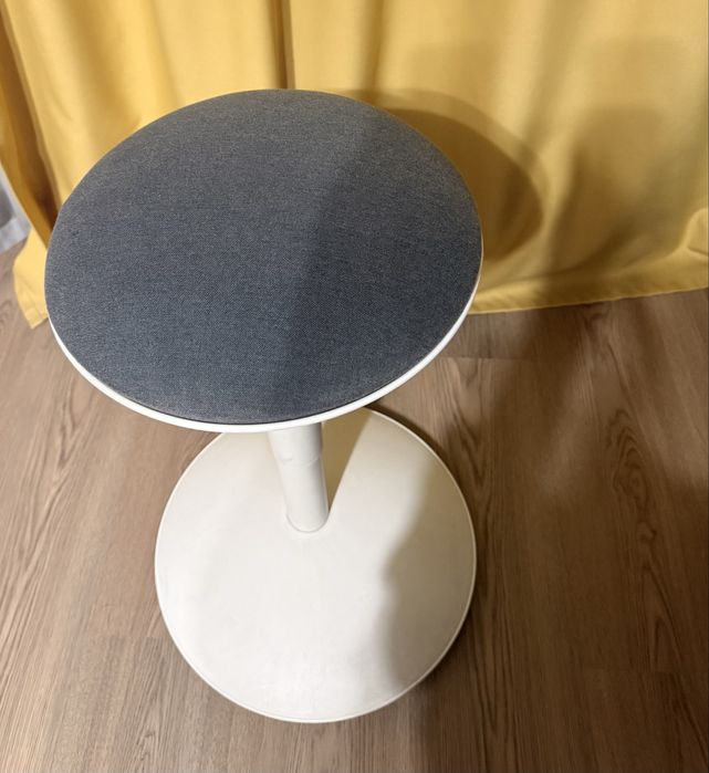 Стілець ІКЕА  NILSERIK 704.868.28