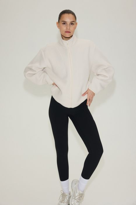 Молочна  фліска H&M Teddy Fleece (Розмір M)