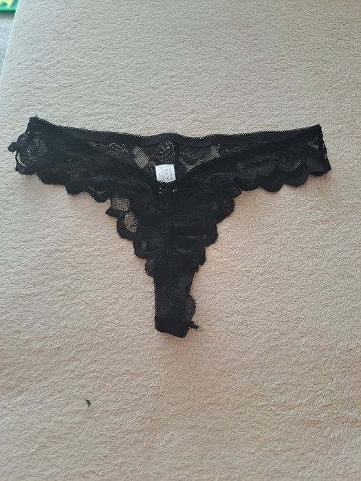 Nowe majtki stringi 2 sztuki S