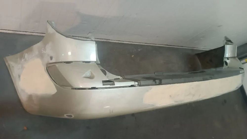 PARA-CHOQUES TRAS RENAULT LAGUNA II GRANDTOUR 01-07