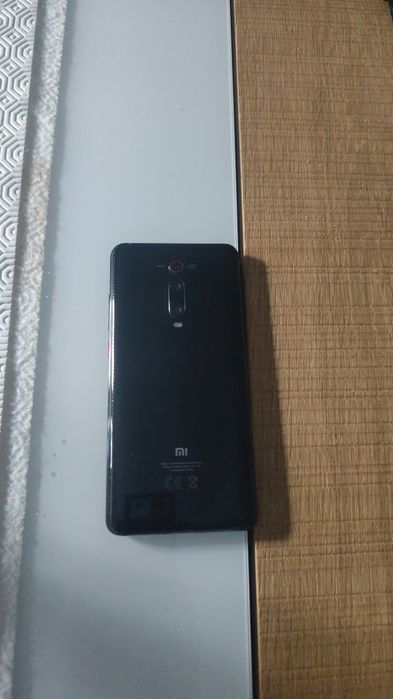 Xiaomi Mi 9T 64GB – Preto Carbono (Excelente Estado)