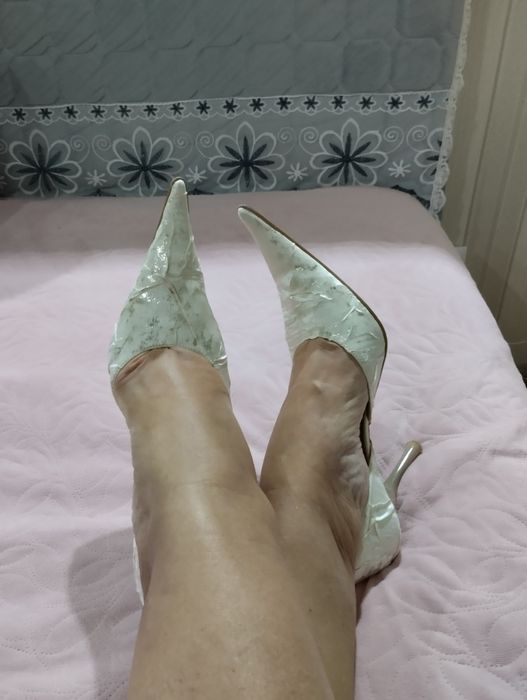 Buty, czółenka ślubne 39