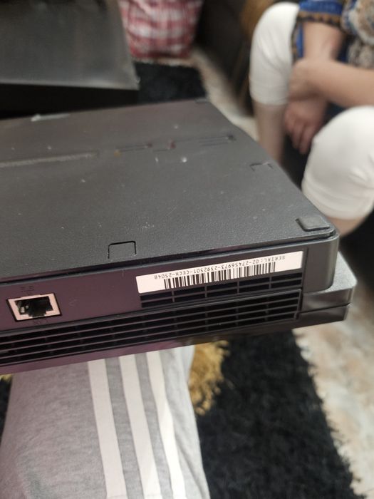 Playstation 3  320 gb com jogos