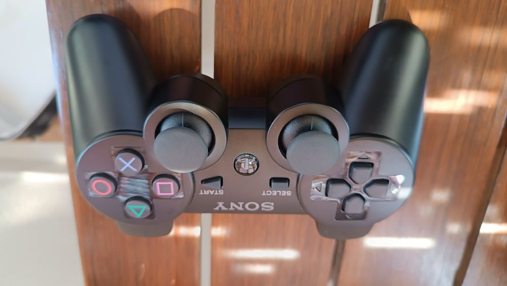 Comandos DualShock  PlayStation 3 avariados.