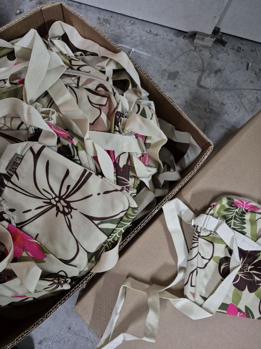 Bolsas com alça novas