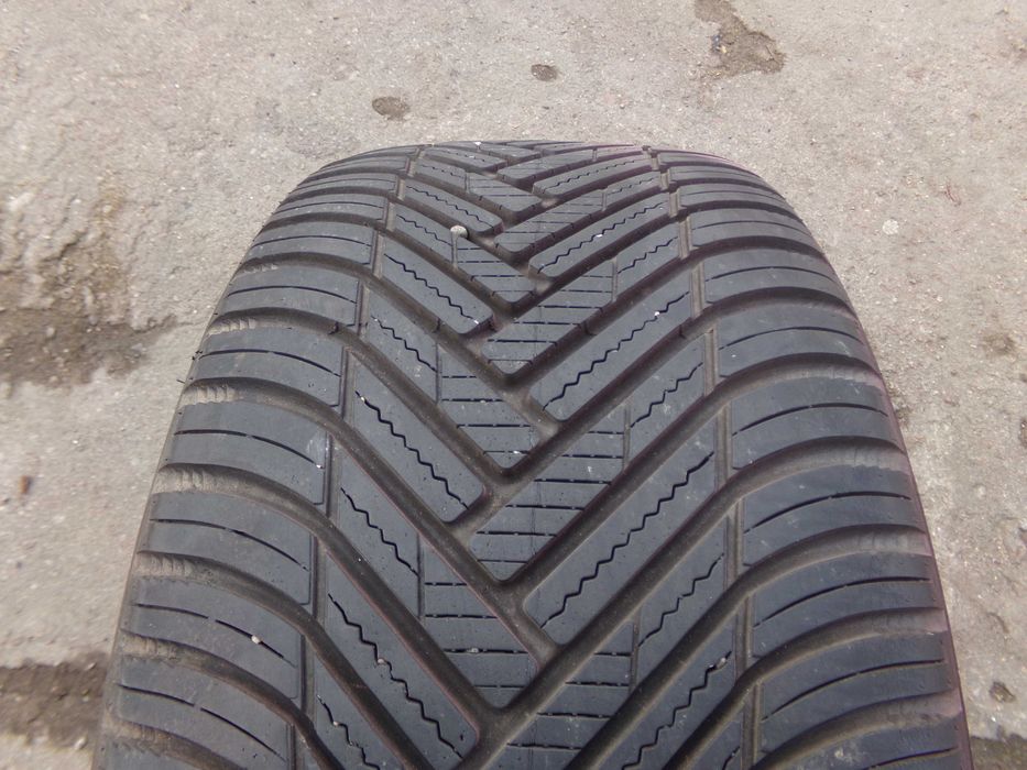 235/35/19    HANKOOK KINERGY 4S2   -  6,5-7mm -   1SZT - Tanio