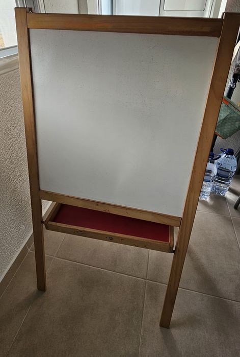 Quadro magnético e de ardósia