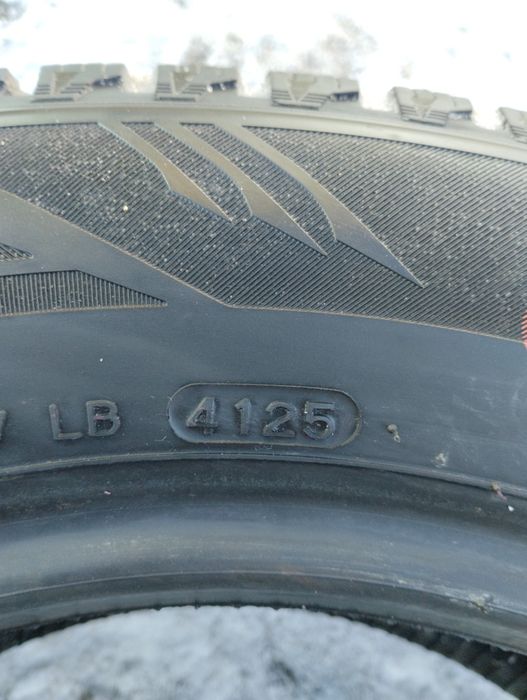 Laufenn гума зимова  205/60 R16 резина нова комплект 4 шт