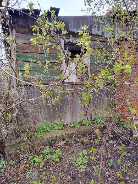продам участок под застройку м.Південне  под  застройку дома или дачии