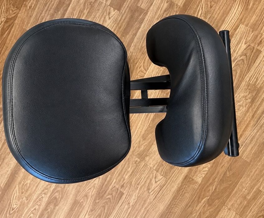 Banco Ergonómico de Joelhos Regulável – Como Novo