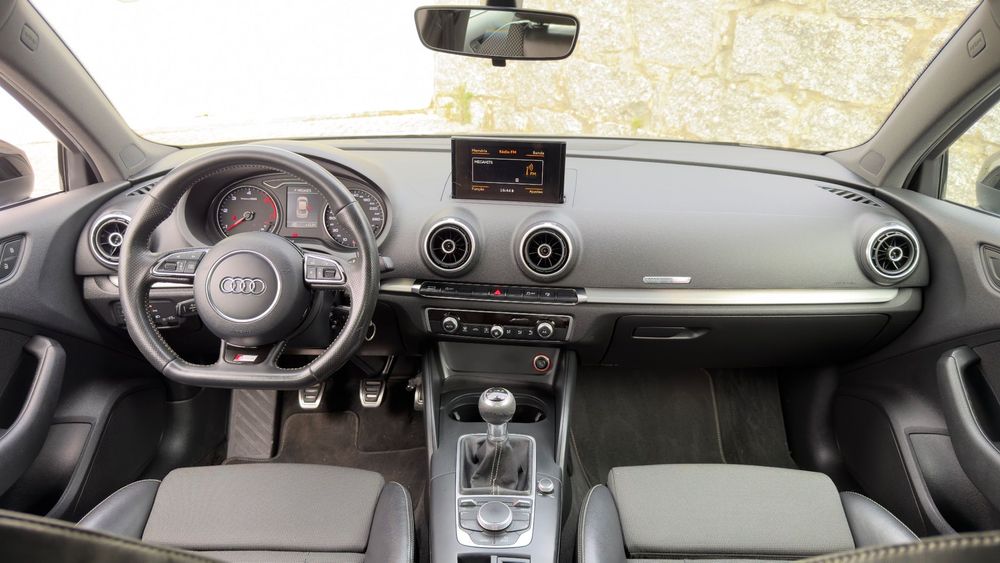 Audi A3 Limousine 1.6 TDI S-line