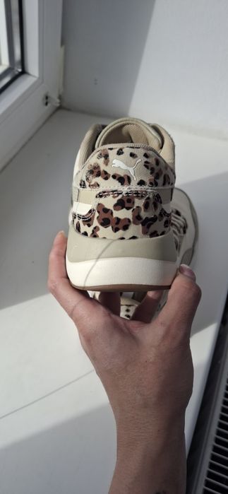 Кросівки жіночі PUMA