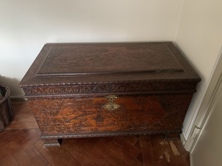 Movel Arca antiga em optimo estado