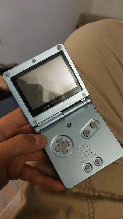 Game Boy sp com jogos