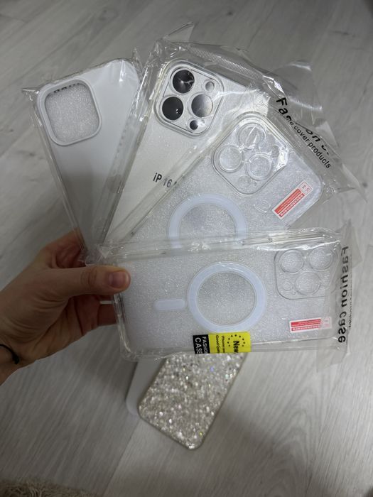 Чохли на iphone 16 pro max