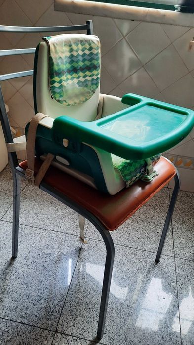 Cadeira de refeição compacta Chicco497010419979397127