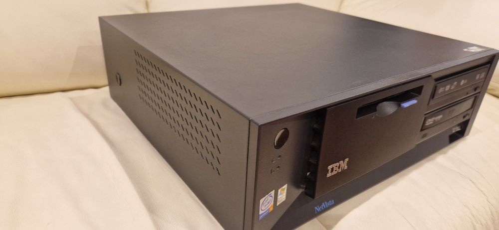 Computador da marca IBM