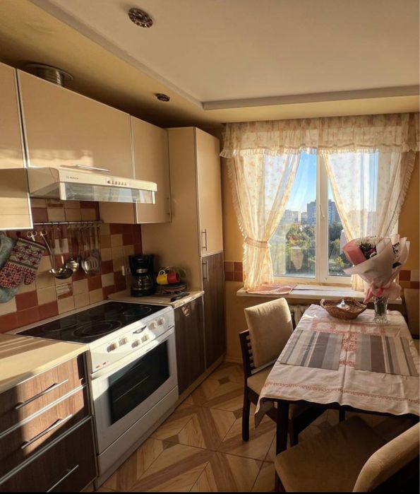 Довгострокова  оренда 2 к. квартири Р-н Урожаю