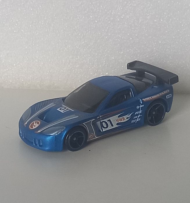 (TH) Treusure Hunt Corvette Hot wheels