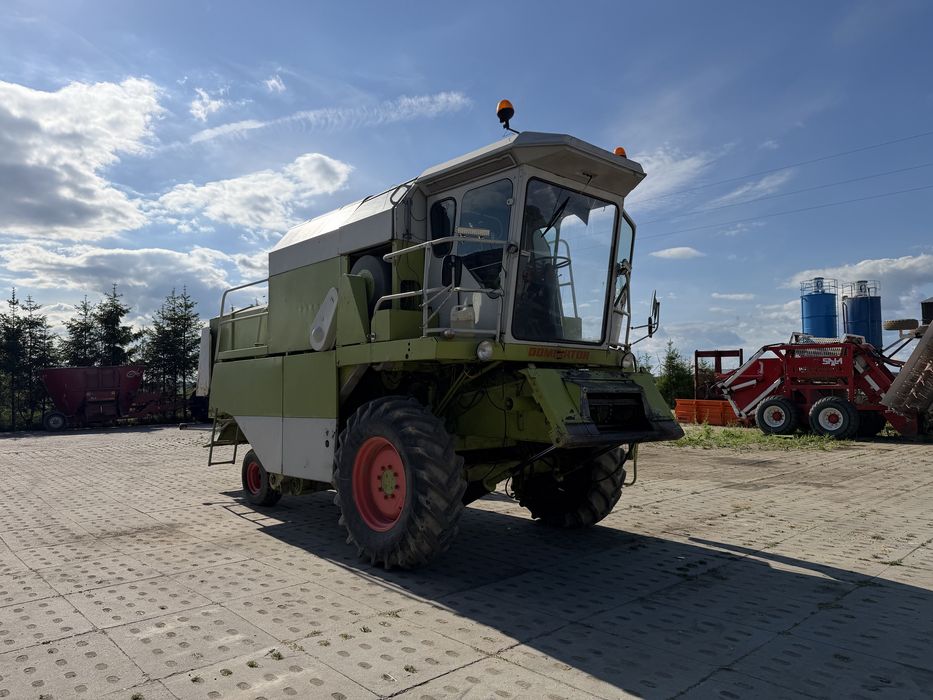 Claas Dominator 76