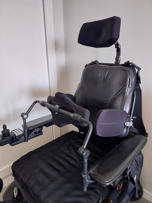 Cadeira de rodas Permobil F5 Corpus VS