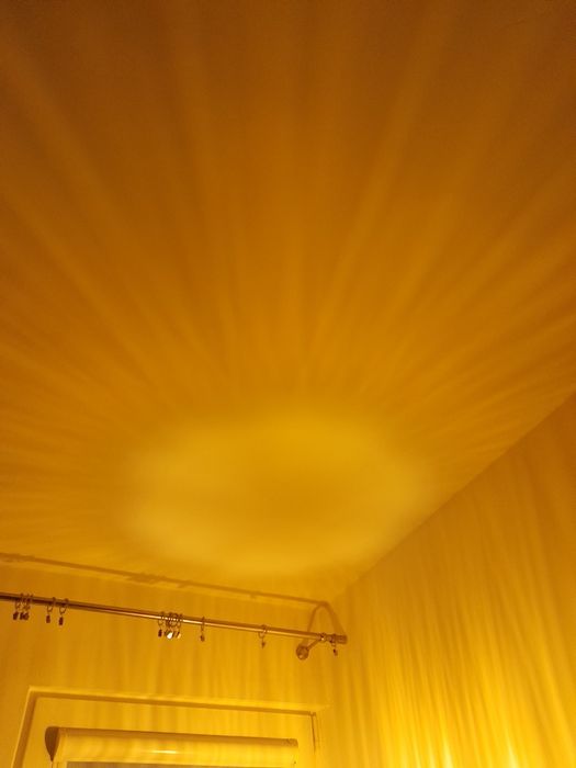 Klosze pięć sztuk. Pięknie oświetlają.