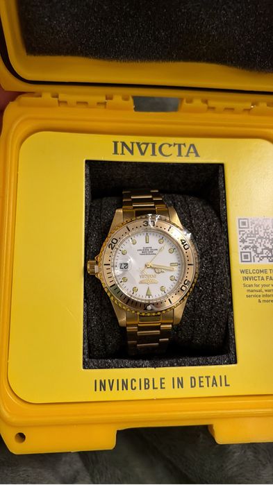 Invicta dourado original novo