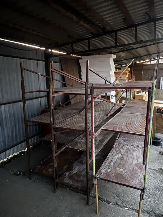 Стилажі металеві