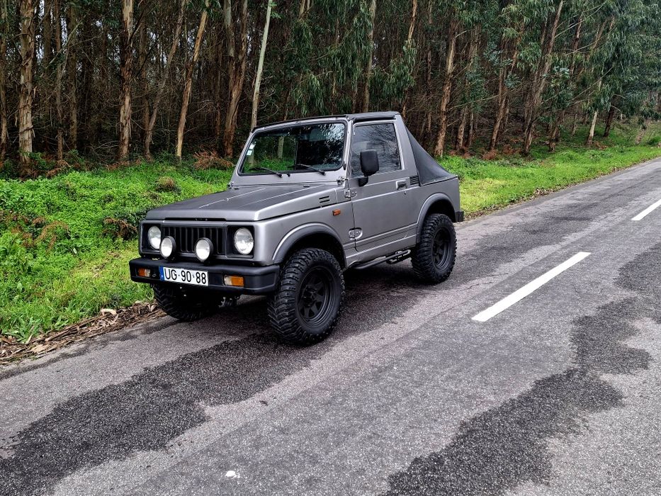 Susuki Santana Sj410