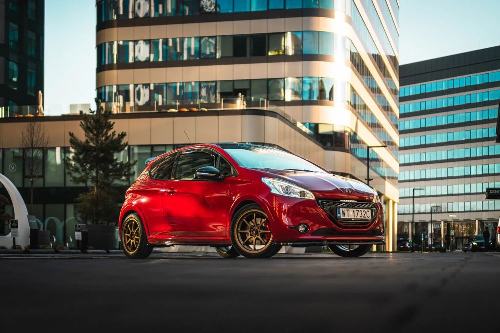 Peugeot 208