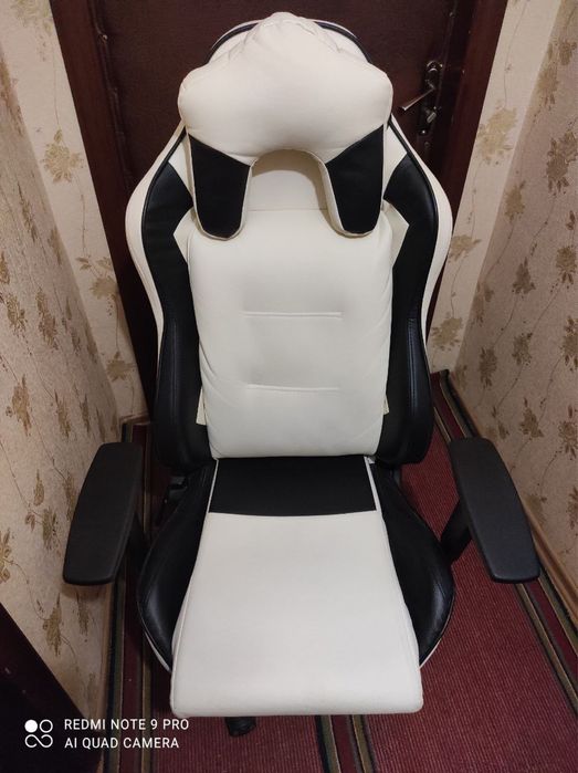 Крісло геймерське