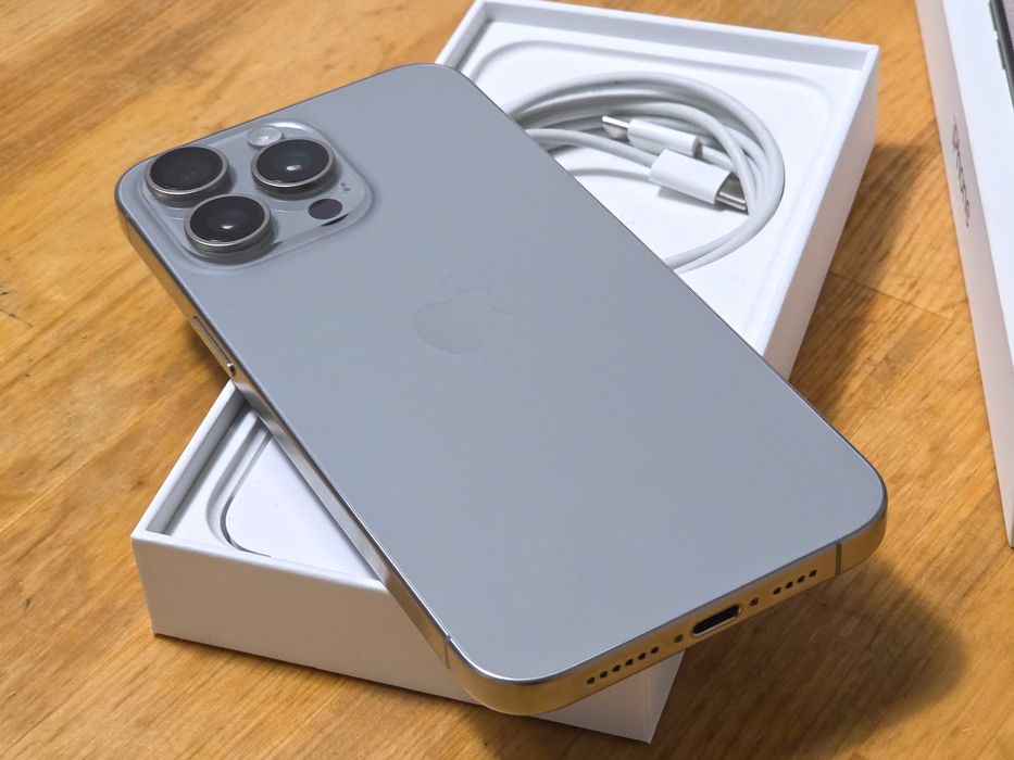 Apple iPhone 15 Pro Max 256Gb Natural Titanium! 93%