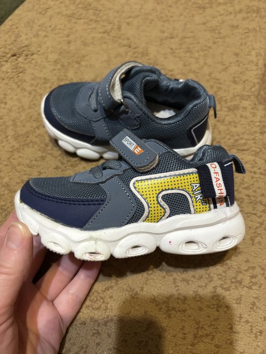 Кросівки для хлопчика чи дівчинки