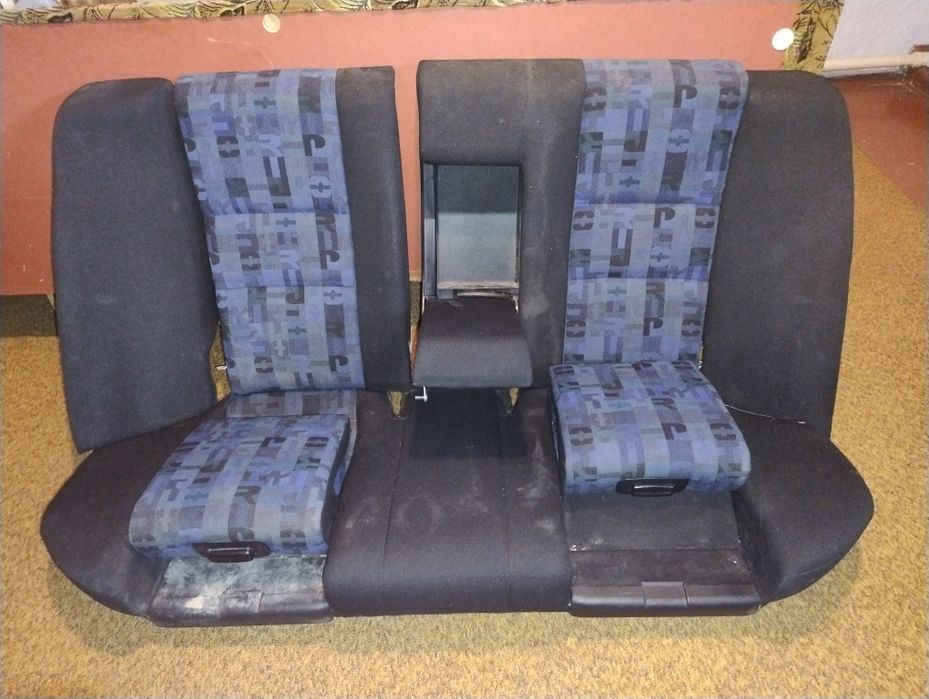 Задні крісла w 202