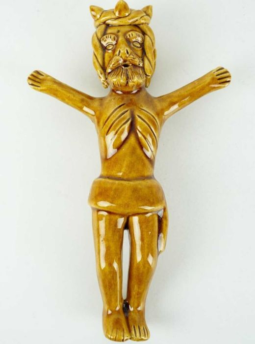 Júlia Ramalho Cristo em cerâmica vidrada