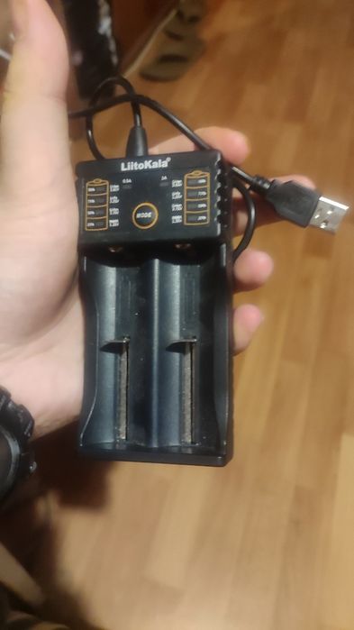 Зарядка з/у зарядное устройство для 18650 АА USB батереек стабилизатор ...