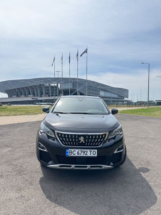 Продаю автомобіль peugeot 3008