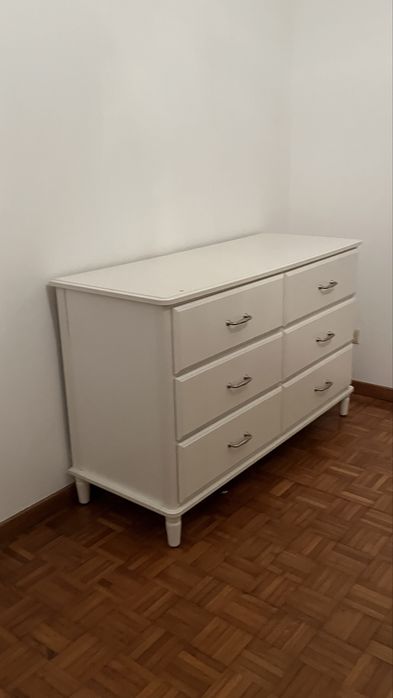 Comoda 127,5 x 49 x 81 (comp/ larg/alt em cm)